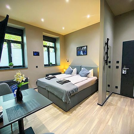 Liro Stadt Apartments クレーフェルト エクステリア 写真