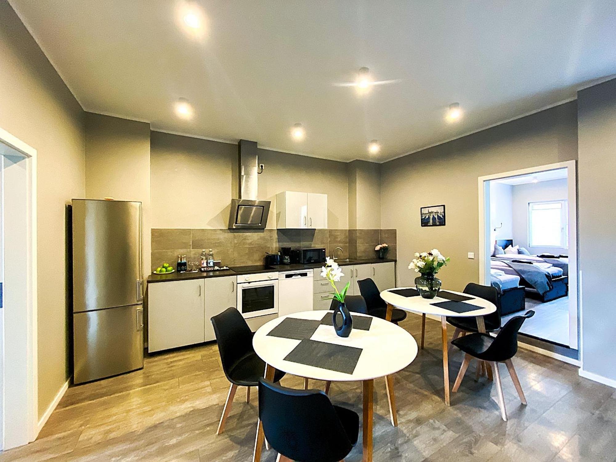 Liro Stadt Apartments クレーフェルト エクステリア 写真