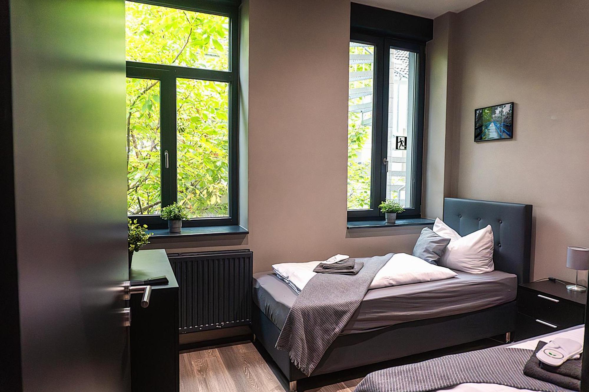 Liro Stadt Apartments クレーフェルト エクステリア 写真