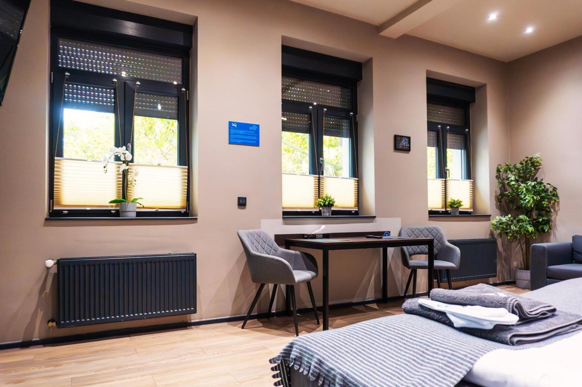 Liro Stadt Apartments クレーフェルト エクステリア 写真